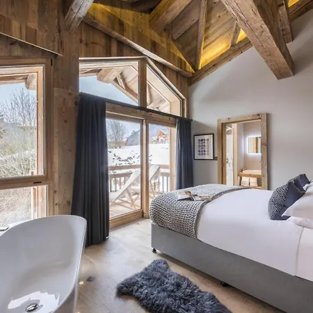 Chalet Majestic Alpine Escape: Chalet *