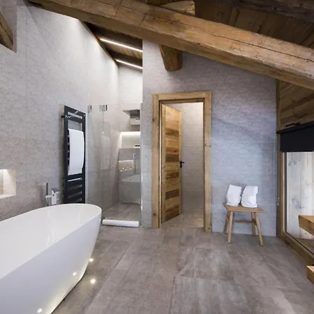 Majestic Alpine Escape: Chalet Zermatt